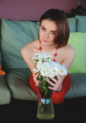 18 year old Brooke Lynn giving and receiving oral sex before facial cumshot